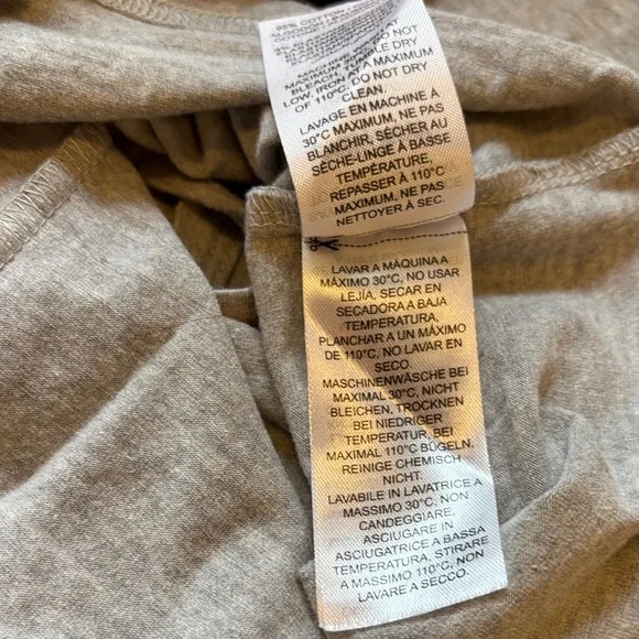 Edikted Care Label Gray Color Top - size Small - Picture 9 of 9